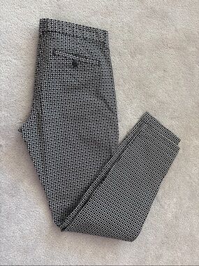 GAP Black & White Patterned Women's Trousers